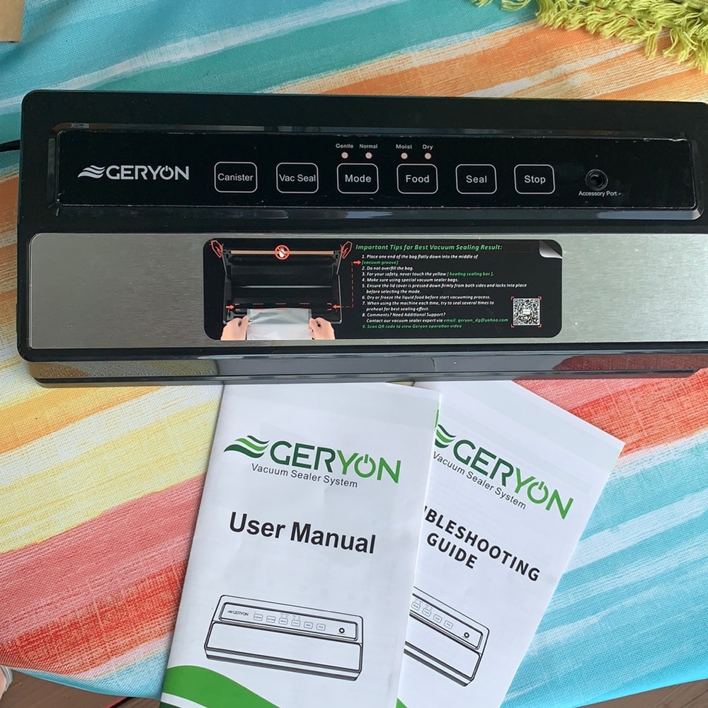 Vacuum sealer.